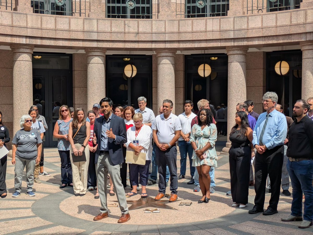 “If professors are afraid to fully teach, then our students can’t fully learn.”

Today we stood amongst others to tell the legislature to say no to censorship in higher education. Say NO to SB37 #txlege