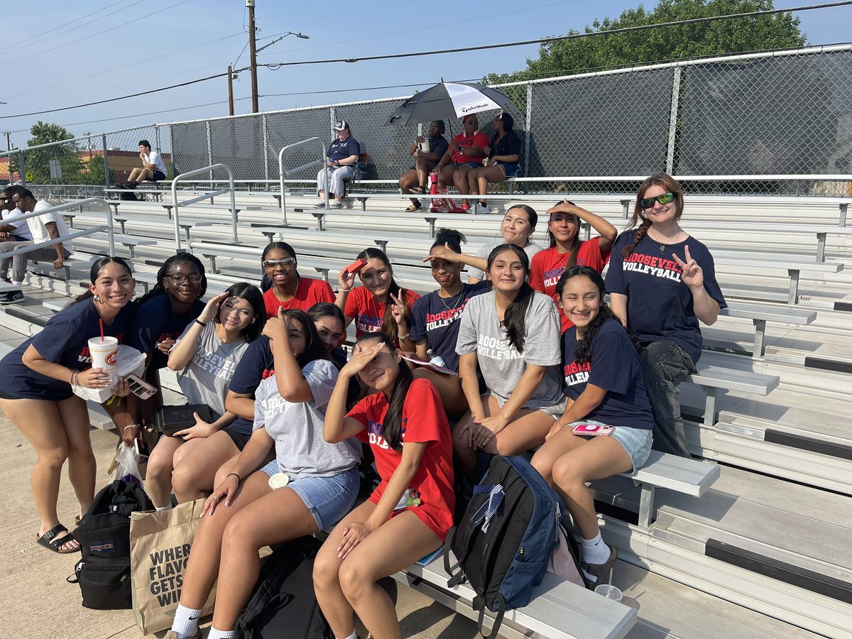 TRHS_VB's tweet photo. TR Volleyball out here supporting @TRRoughRiderFB as they play their spring game!! #LetsGoRiders @WeAreTRHS https://t.co/u4t5QHMDrB