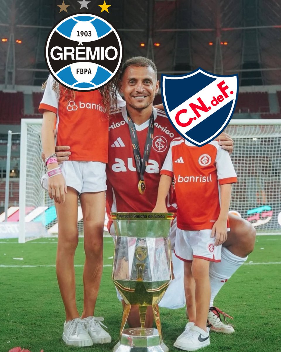 InterTimeLine's tweet photo. Sport Club Internacional. (P)ai &amp; (P)adrasto. https://t.co/ZUTi764zDn