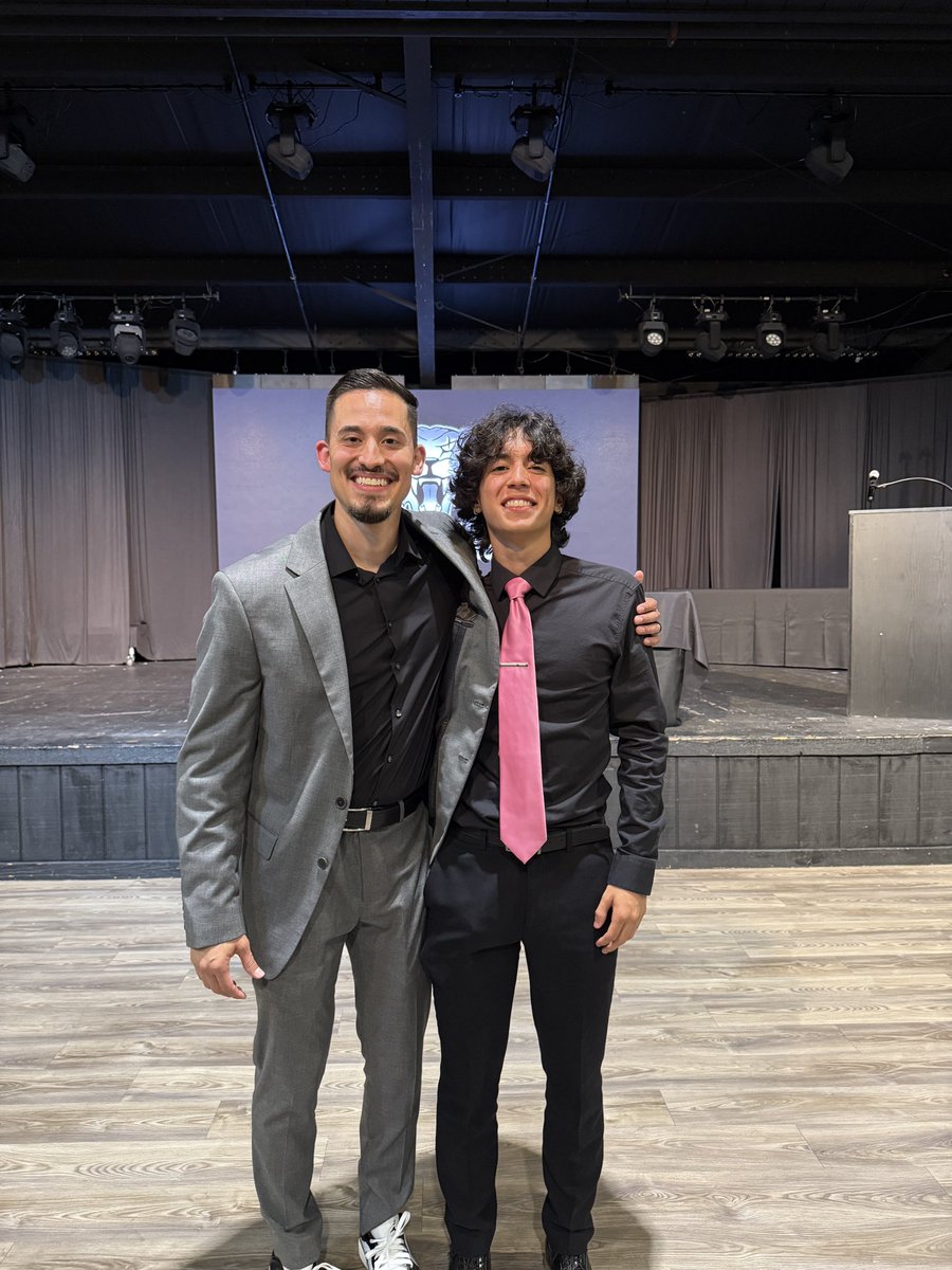 nhadia's tweet photo. Great job @miguel8_guzman !! We're are proud of your work on and off the field. @guzmanmichaelr https://t.co/2uMyZu9cqM