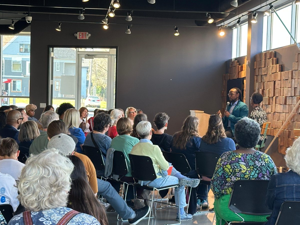 ibramxk's tweet image. It was an honor to present on Malcolm Lives! last night at America’s Black Holocaust Museum in Milwaukee. Much gratitude to Maya Smart for steering our conversation, and to everyone who attended the sold out event. 🙌🏾