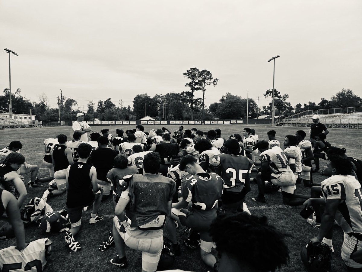 Coach Brad Waggoner (@coachwaggonergt) on Twitter photo Last Spring Football Practice today here in Blountstown. Get a chance to see the 2025 Varsity and JV tomorrow night in a jamboree practice/scrimmage format with a few teams at Liberty at 6:00 pm cst. Look forward to starting the Summer Program ! #OutWorkEverybody <a href="/cyionsmith5/">Cyion Smith1️⃣0️⃣</a> 🐅 Last Spring Football Practice today here in Blountstown. Get a chance to see the 2025 Varsity and JV tomorrow night in a jamboree practice/scrimmage format with a few teams at Liberty at 6:00 pm cst. Look forward to starting the Summer Program ! #OutWorkEverybody <a href="/cyionsmith5/">Cyion Smith1️⃣0️⃣</a> 🐅