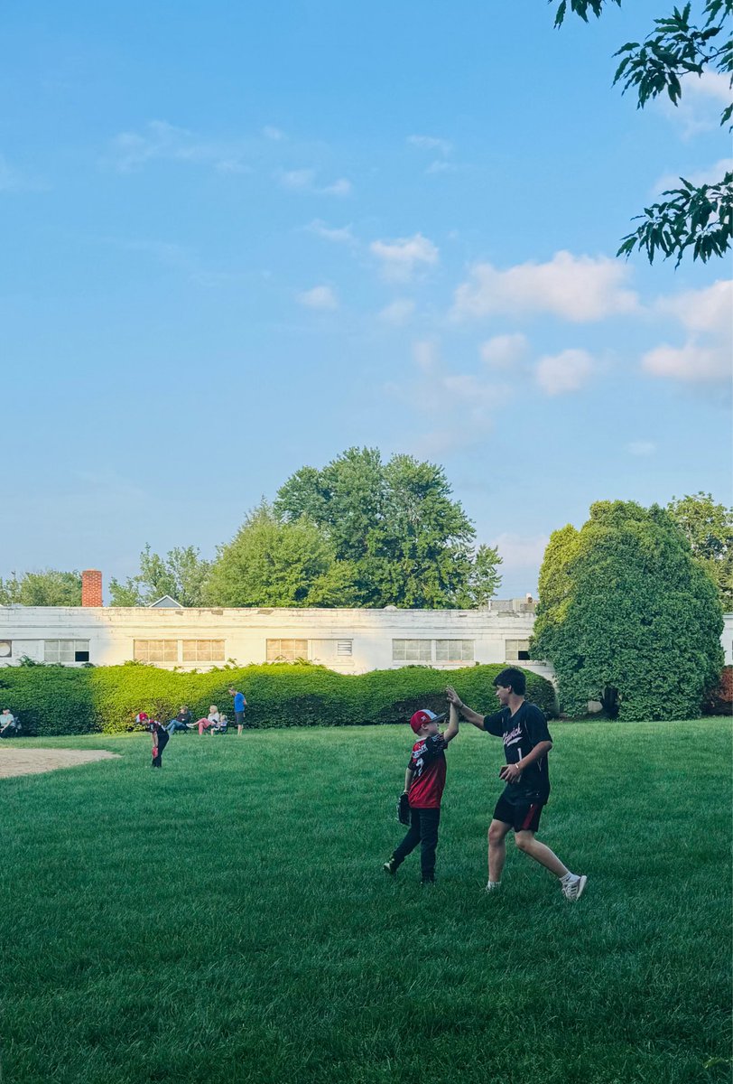 Chris Christensen (@coach_christnsn) on Twitter photo Thanks to 2027 Logan Munoz <a href="/LoganAMunoz3/">Logan A Muñoz</a> for coming out today to support the young guys at Warwick Little League! The <a href="/warwick_hoops/">Warwick Boys Basketball</a> water-boy was certainly pumped to see his buddy Logan! <a href="/BaseballWarwick/">⚾️Warwick HS Baseball⚾️</a> Thanks to 2027 Logan Munoz <a href="/LoganAMunoz3/">Logan A Muñoz</a> for coming out today to support the young guys at Warwick Little League! The <a href="/warwick_hoops/">Warwick Boys Basketball</a> water-boy was certainly pumped to see his buddy Logan! <a href="/BaseballWarwick/">⚾️Warwick HS Baseball⚾️</a>