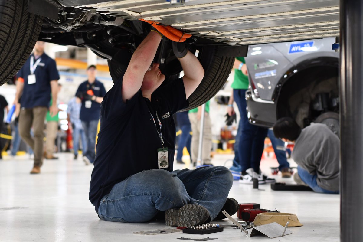 UAEcoCAR's tweet image. “There’s magic in the desert.” -Jesse Alley

Yuma has been nothing short of exciting so far! Our team has overcome great challenges and kept the tide rolling. Events, here we come!

#UAEcoCAR #EcoCAREVChallenge #BamaEngineering #RollTide