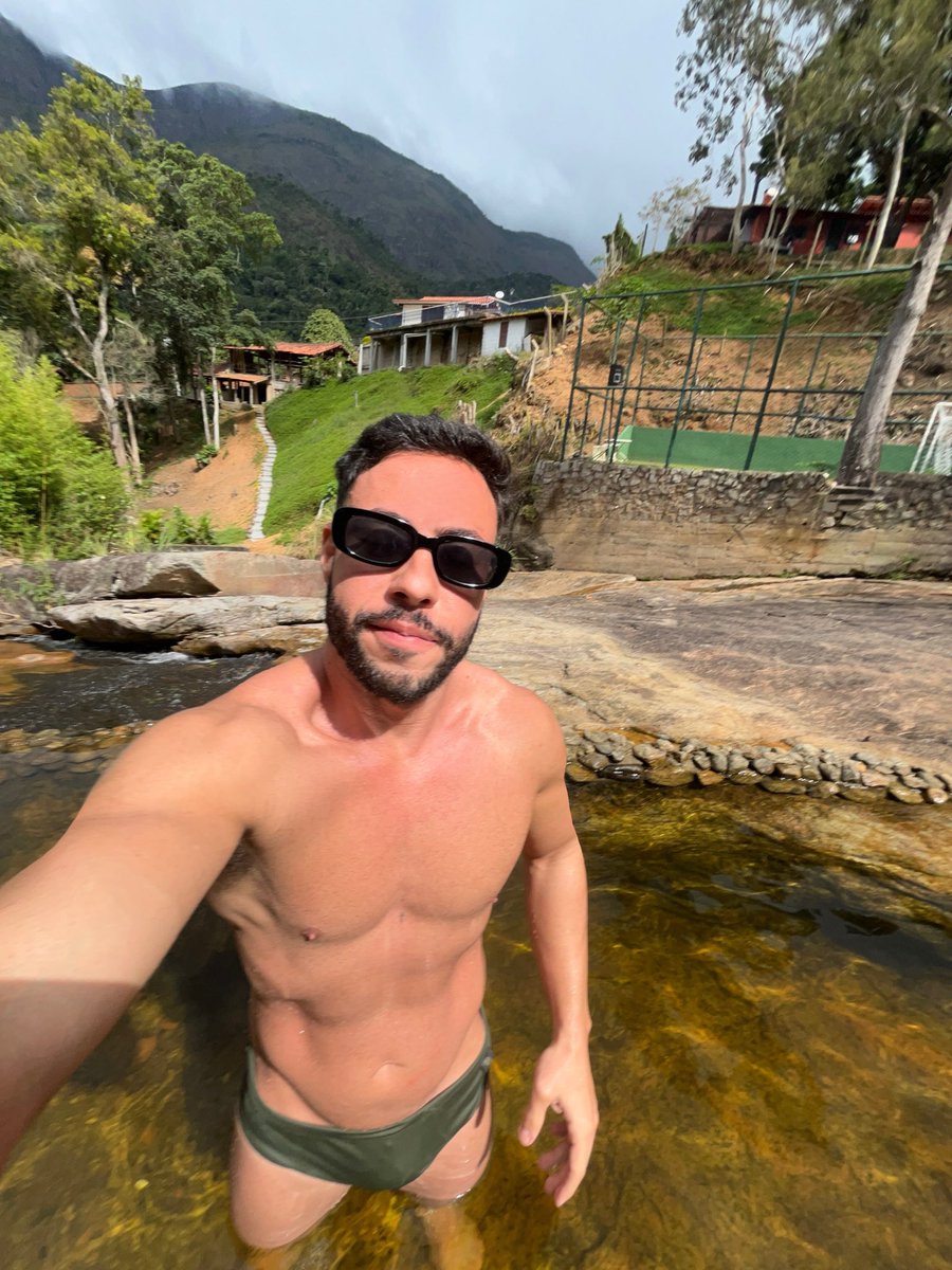 leoperico's tweet image. Deu saudades dessa viagem. ✨💦
