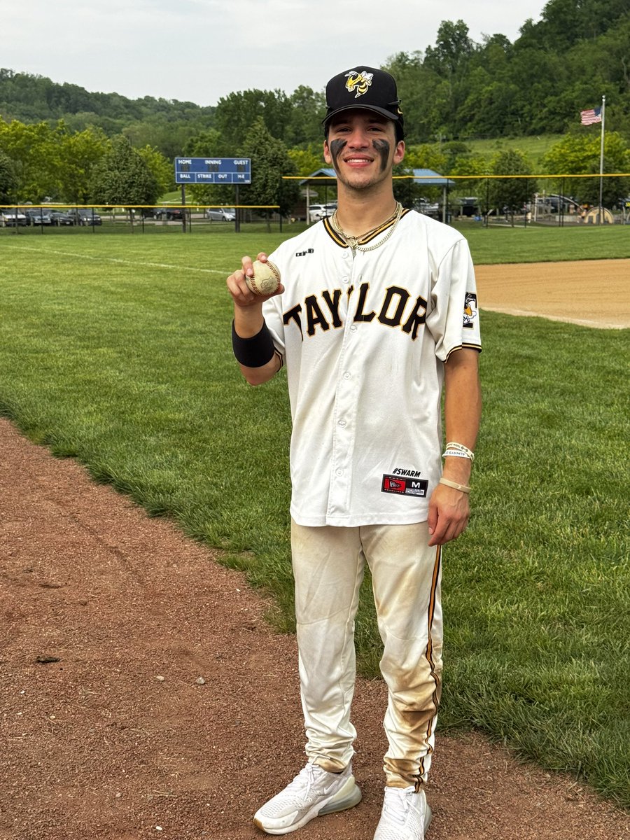 No better way to go out. Home run in my final home game as a Taylor Yellow Jacket. Added a double, single, and 6 RBIS as well. Thank you Taylor Baseball💛🖤
