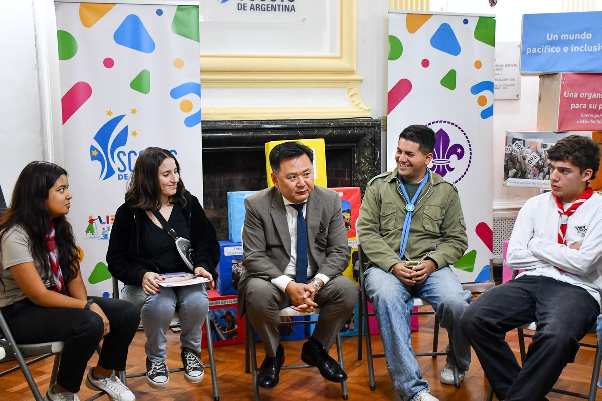 🤝 El viernes pasado, recibimos en Casa Scout a <a href="/alekim_ok/">Alejandro Kim</a> candidato a legislador por Principios y Valores, para conversar sobre nuestra propuesta #AireLibreParaAcampar.

🙏 Gracias Alejandro por tu visita y por tomarte el tiempo de conocer nuestro proyecto.