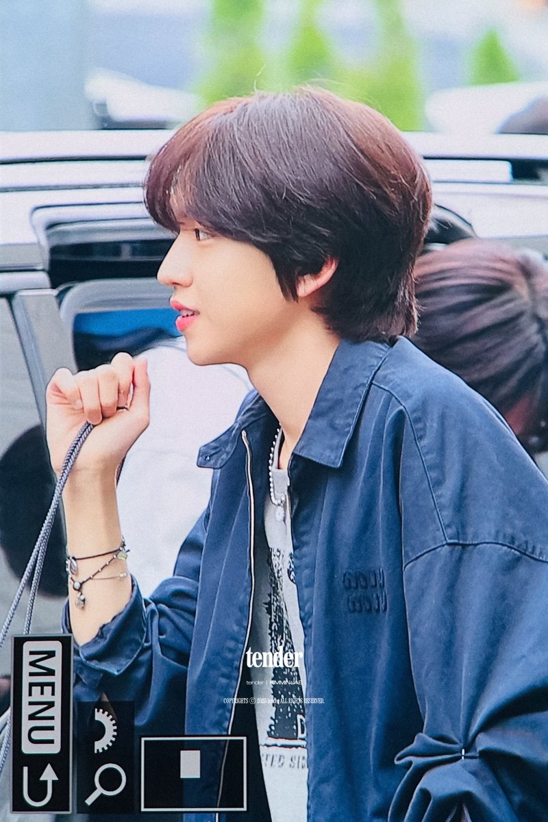 250516 첫 뮤뱅 파이팅 🩷

#IDID #아이딧 #KIMMINJAE #김민재