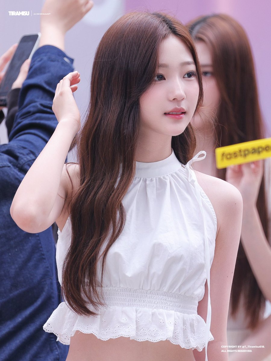 250515 
 #스텔라 #STELLA 
#Hearts2Hearts #하츠투하츠