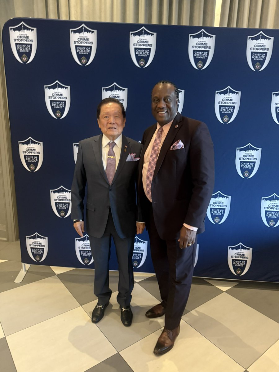 🌹🇨🇦🌹Toronto Crime Stoppers- Chief of Police Dinner. Premier Doug Ford &amp; Mayor Chow both recognizes the Police force keeping us safe, day in and day out. 🌹🌹🌹