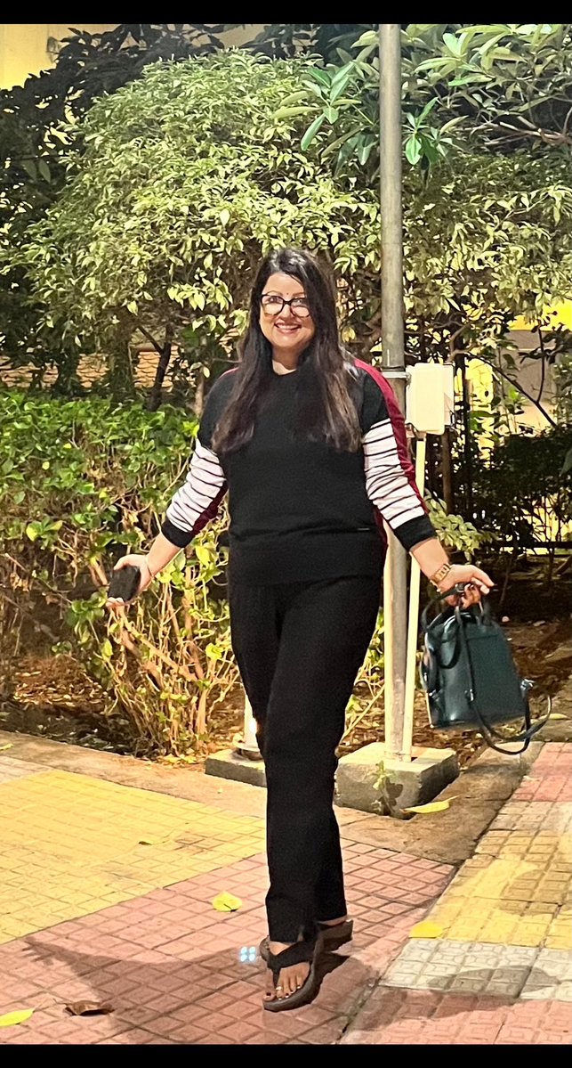 advjyotijha's tweet image. “In life, the only two things we can control are our efforts and our attitude. Everything else is not up to us”..
#goodmorning
#FridayFeeling
#advjyotijha