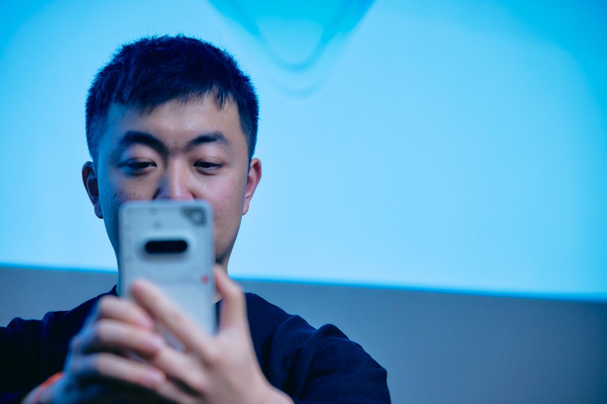 Nothing創業者のカール・ペイにインタビューしました。「Make Tech Fun Again」と以前から繰り返してきた彼は、いかにAIとスマートフォンを融合させながらテクノロジーを「楽しい」ものに変えていくのか。デジタルデバイスとAIの未来について語ってくれています。 <a href="/wired_jp/">WIRED.jp</a> 
wired.jp/article/nothin…