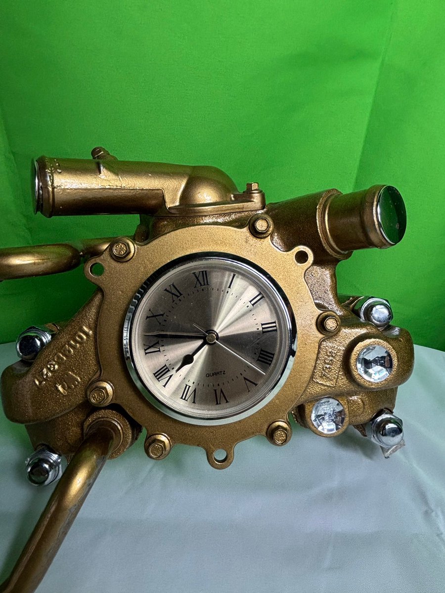 GlobalGstore's tweet photo. Check out this 👀 Steam Punk Clock
https://t.co/cs2hNfNnJS
#steampunk #decor #steam #globalgalleries #like4like #follow4follow https://t.co/lvg3f4NOUZ