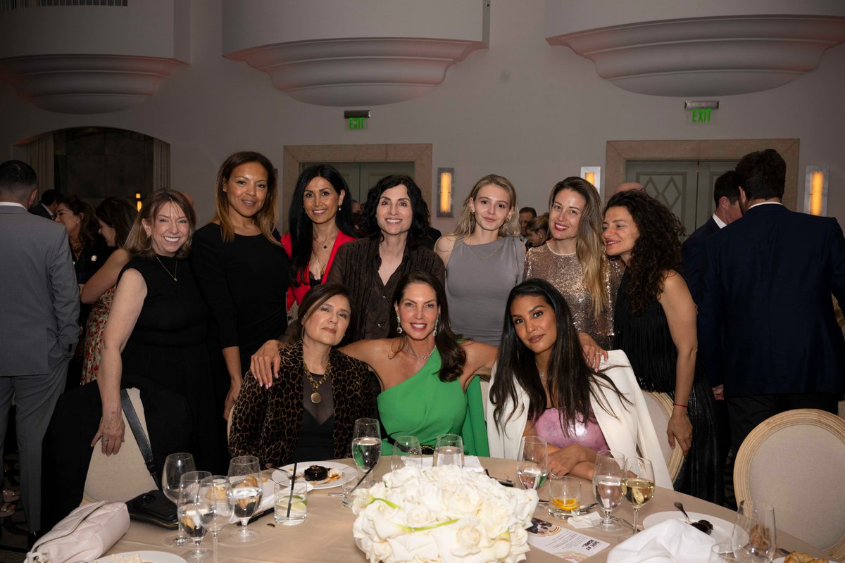 JoeTorre SafeAtHome tweet media