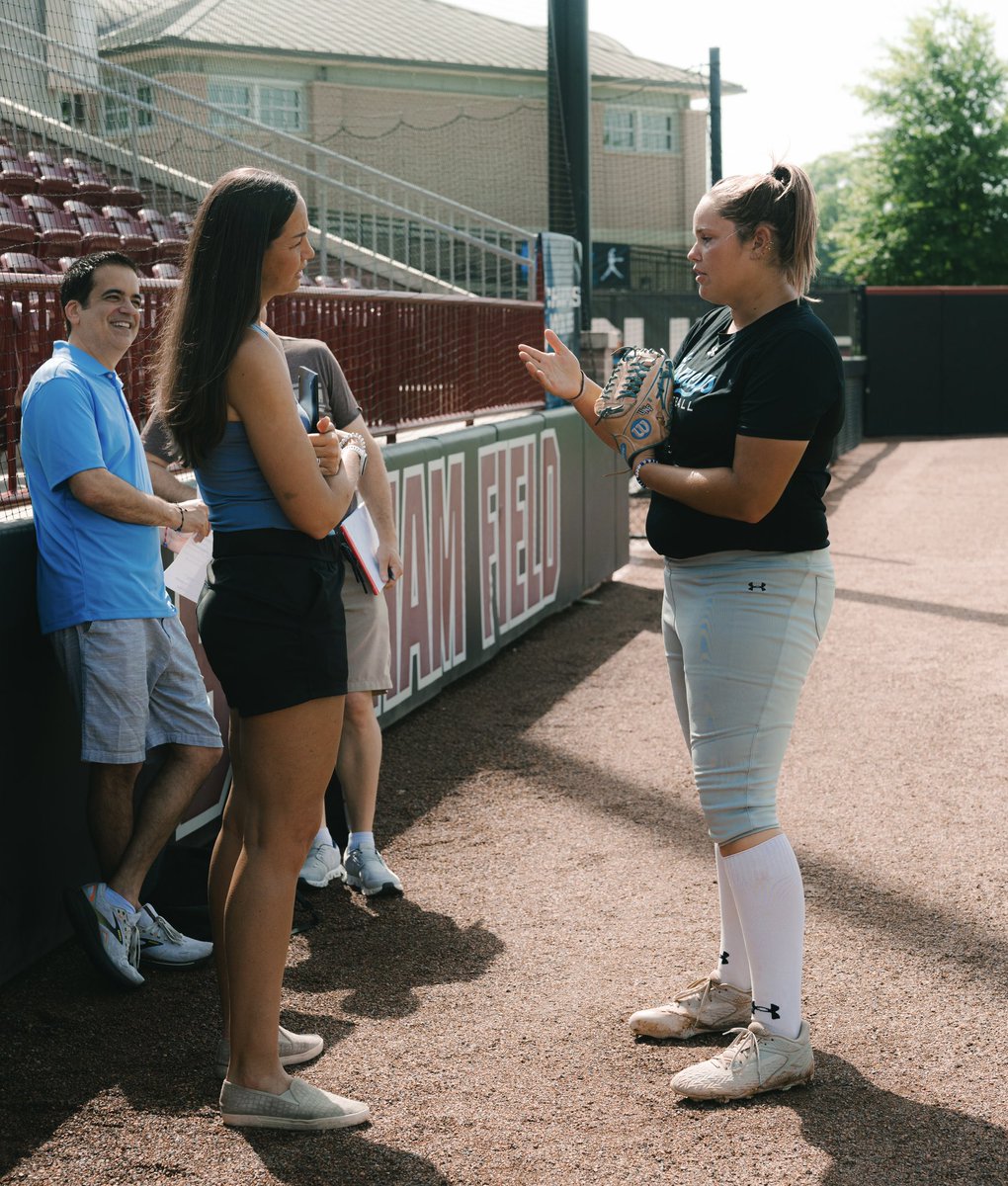 Goat talk 🐐

<a href="/catosterman/">Cat Osterman OLY</a> x <a href="/allisonbenning_/">Allison Benning</a>