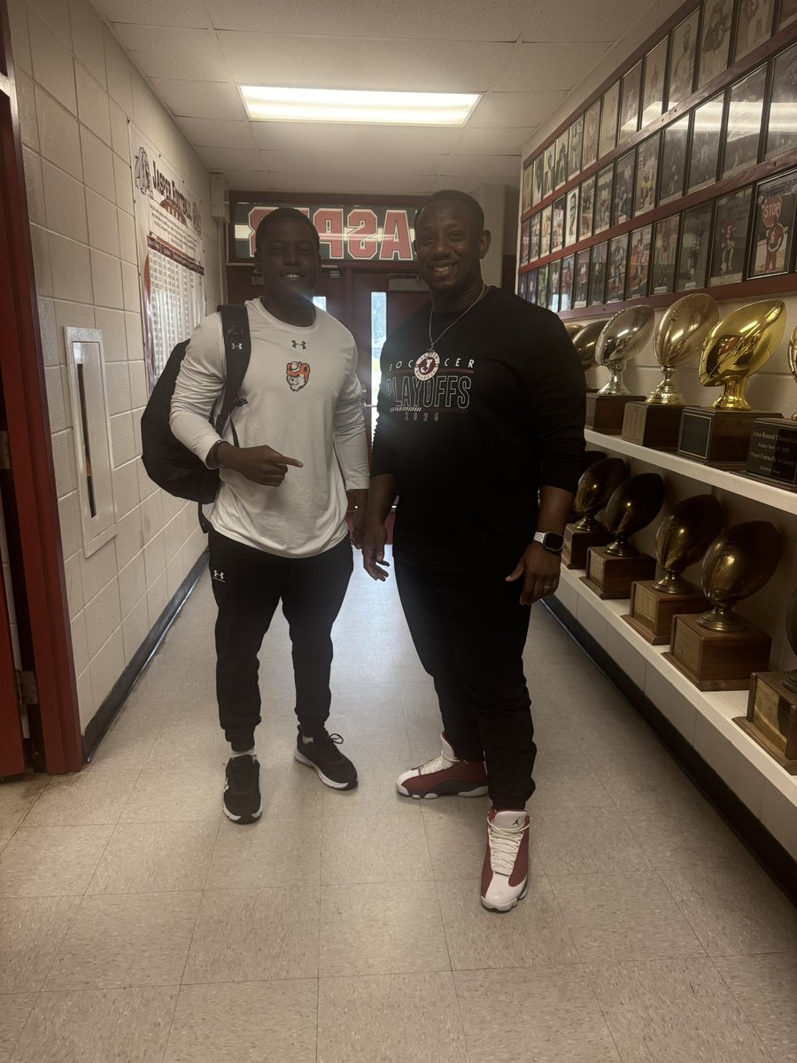 Kendrick Crumedy, M.A. (@coach_crumedy) on Twitter photo Huge THANK YOU to @Coach_Scott16 <a href="/BearkatsFB/">Sam Houston Football</a> for stopping through Jasper, America to recruit <a href="/JHSBulldogFB/">Jasper HS Football</a> .. #Believe #BeADawg Huge THANK YOU to @Coach_Scott16 <a href="/BearkatsFB/">Sam Houston Football</a> for stopping through Jasper, America to recruit <a href="/JHSBulldogFB/">Jasper HS Football</a> .. #Believe #BeADawg