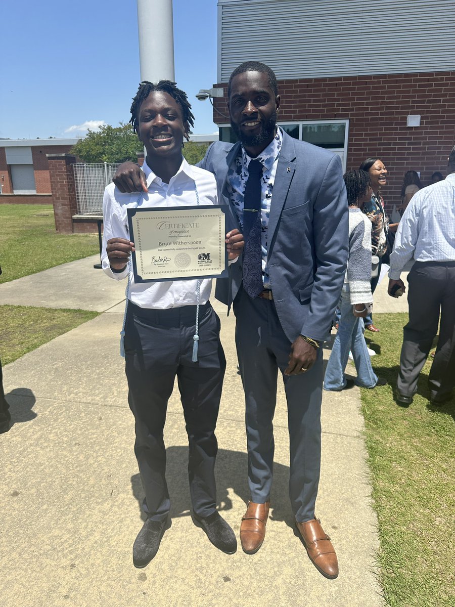 Jacqui Witherspoon (@jwitherspoon05) on Twitter photo Thank you <a href="/mullerroad/">Muller Road Middle</a> & <a href="/DrBrandonRoss/">Brandon R. Ross, Ed.D</a> for taking care of our baby! 💙
The Witherspoons are officially done with middle school! 🙌🏾👏🏾🥹 Thank you <a href="/mullerroad/">Muller Road Middle</a> & <a href="/DrBrandonRoss/">Brandon R. Ross, Ed.D</a> for taking care of our baby! 💙
The Witherspoons are officially done with middle school! 🙌🏾👏🏾🥹