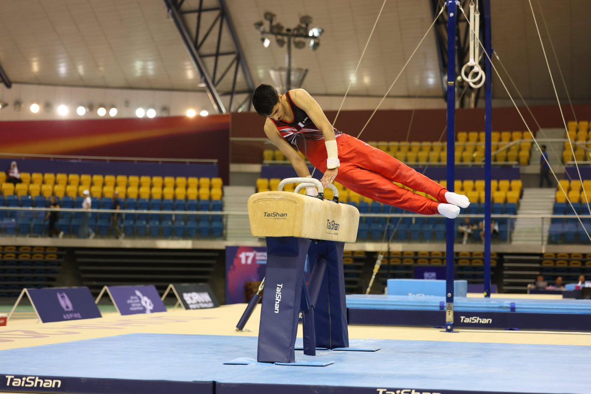 Qatargym's tweet photo. في إنجاز رياضي جديد يُضاف إلى سجل الرياضة القطرية عامةً واتحاد الجمباز خاصة، تأهل لاعب منتخبنا الوطني للجمباز الفني راكان الحارث إلى نهائيات كأس العالم “FIG World Challenge Cup 2025” المقامة في مدينة كوبر سلوفينيا.

كل التوفيق لبطلنا راكان الحارث في النهائيات. https://t.co/2Br2JXpq3h