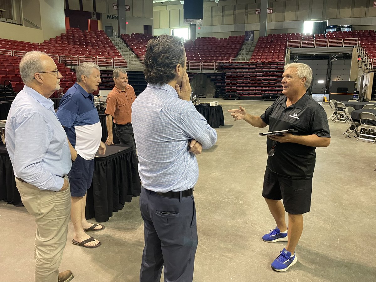🎙️Mic Check, Mic Check!🎙️

We’re testing out a brand new sound system today. We’re continuing to work on making the improvements to make the HEC a golden standard for event centers in the area!