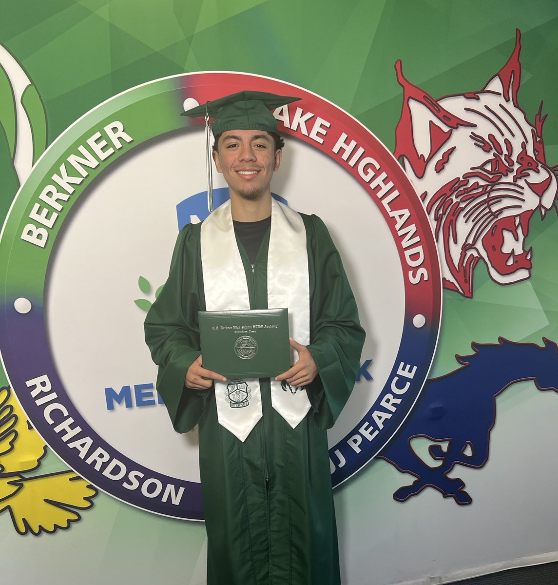 Memorial Park Academy (@mpa_risd) on Twitter photo Congratulations Oscar! He is our latest <a href="/bhsstem/">Berkner High School STEM Academy</a> graduate. <a href="/farrahsmock/">Farrah Smock</a> <a href="/CarmenSteward9/">Carmen Morris</a> <a href="/TJNavin/">T.J. Navin</a> <a href="/DebraGilliland/">🌵Debra Gilliland 🌵🏴☠️</a> <a href="/ShariceLashay_/">Sharice Nash</a> <a href="/SharondaTims/">Sharonda Tims</a> Congratulations Oscar! He is our latest <a href="/bhsstem/">Berkner High School STEM Academy</a> graduate. <a href="/farrahsmock/">Farrah Smock</a> <a href="/CarmenSteward9/">Carmen Morris</a> <a href="/TJNavin/">T.J. Navin</a> <a href="/DebraGilliland/">🌵Debra Gilliland 🌵🏴☠️</a> <a href="/ShariceLashay_/">Sharice Nash</a> <a href="/SharondaTims/">Sharonda Tims</a>