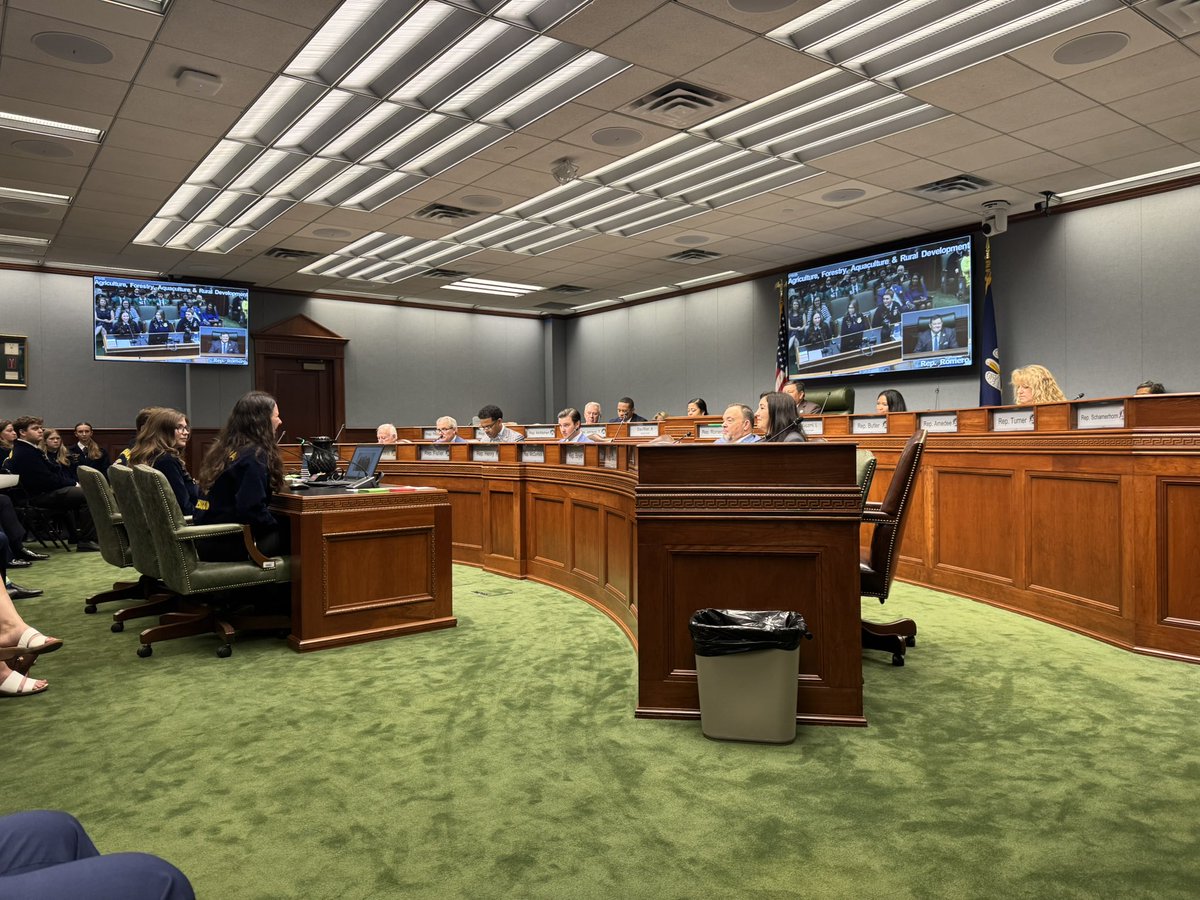 Our youth development programs are equipping Louisiana's future leaders with the skills, talent, and education they need to thrive! Thrilled to welcome these bright young minds from FFA and 4-H at the state capitol today!
