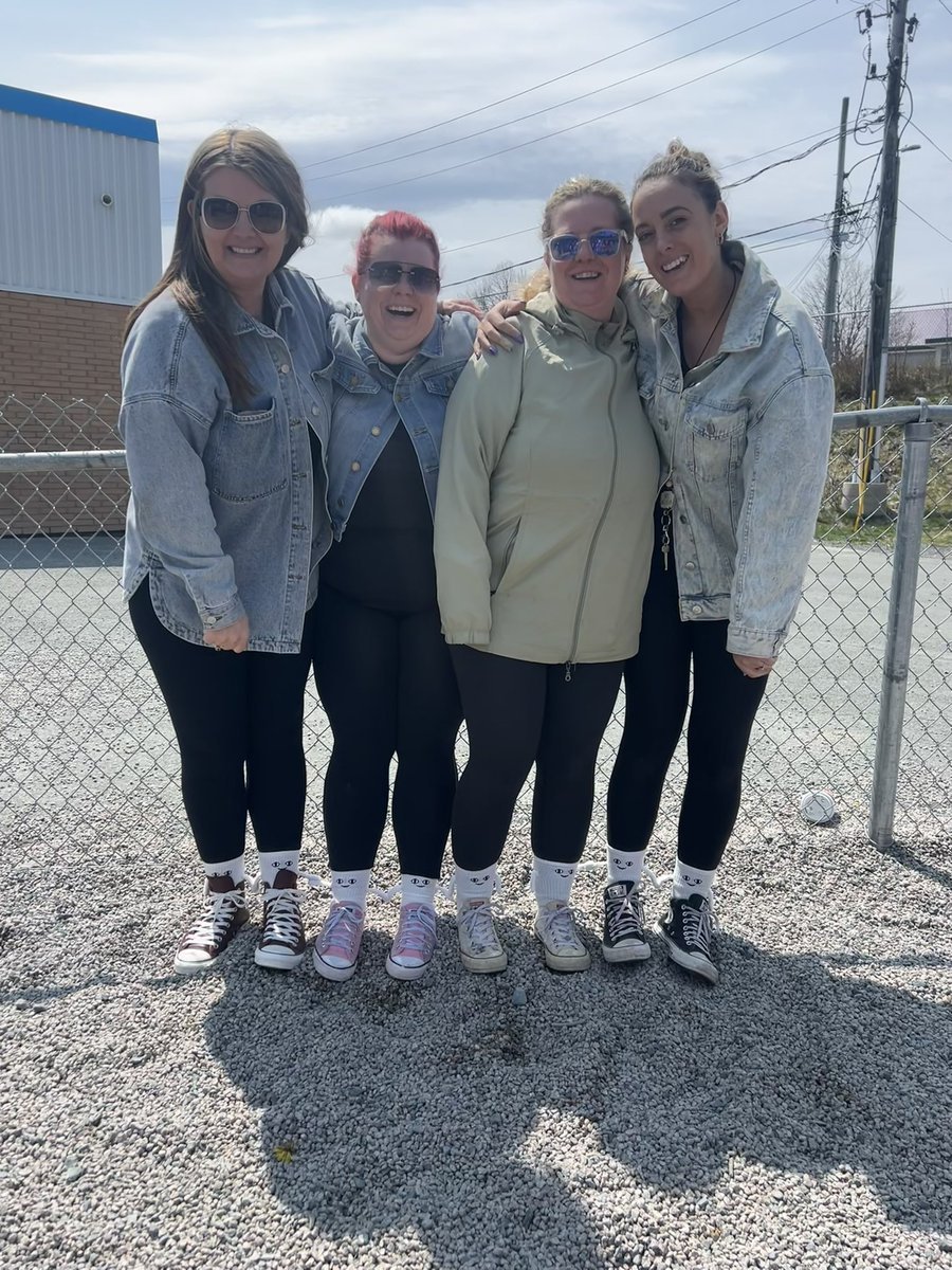 Mrs W. Nicholas tweet media