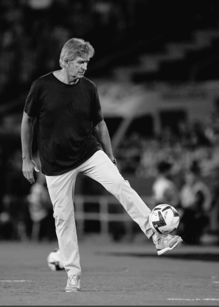 Mrlopera__'s tweet photo. En lo que va de Siglo XXI, el Betis se clasificó 4 veces en Europa hasta antes de llegar él.
Desde que llegó este señor, 5 de 5, el del fin de ciclo.
Don Manuel Pellegrini

#fijarzebien https://t.co/ZBGo8jtap6