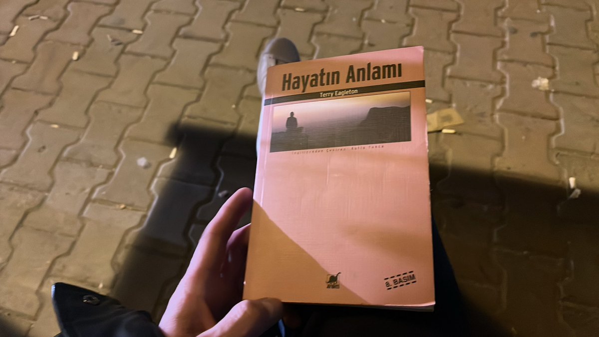 #hayatınanlamı
#terryeagleton