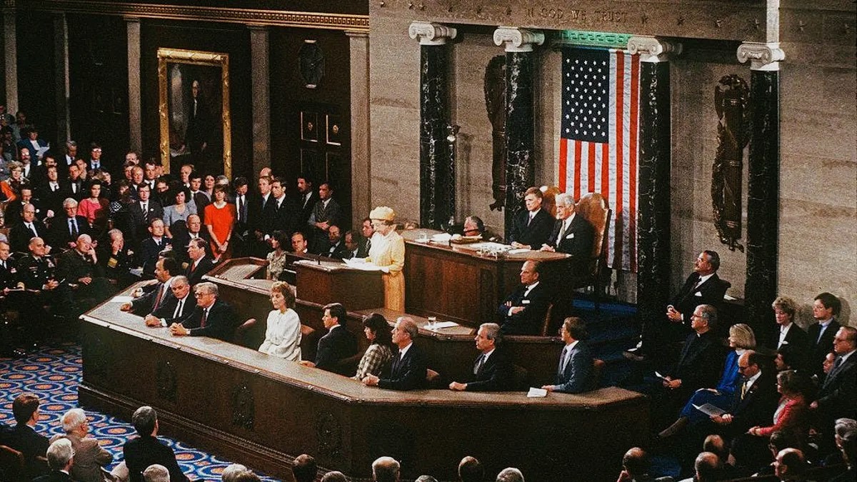 UK in Florida 🇬🇧 (@ukinflorida) on Twitter photo #OnThisDay in 1991, Her late Majesty Queen Elizabeth II addressed a joint session of the US Congress 🎙️
The Queen's speech emphasized the strong relationship between the 🇬🇧 and 🇺🇸, highlighting our shared values and cooperation on global issues.
<a href="/UKinUSA/">British Embassy Washington</a> <a href="/USAinUK/">U.S. Embassy London</a> #OnThisDay in 1991, Her late Majesty Queen Elizabeth II addressed a joint session of the US Congress 🎙️
The Queen's speech emphasized the strong relationship between the 🇬🇧 and 🇺🇸, highlighting our shared values and cooperation on global issues.
<a href="/UKinUSA/">British Embassy Washington</a> <a href="/USAinUK/">U.S. Embassy London</a>