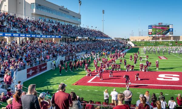 CFB Home (@cfbhome) on Twitter photo Stadium of the Night 🌚
🏟️ Bain-Schaeffer Buffalo Stadium
✅ Capacity: 8,500
📍Canyon, Texas
Home of <a href="/WTAMUFootball/">Buffalo Football</a> Stadium of the Night 🌚
🏟️ Bain-Schaeffer Buffalo Stadium
✅ Capacity: 8,500
📍Canyon, Texas
Home of <a href="/WTAMUFootball/">Buffalo Football</a>