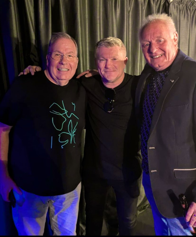 Brucejonesnew's tweet photo. Great to meet up with some old friends last weekend, and share a special evening with @joeyblower and @HitmanHatton thank you for a lovely evening #blackpool https://t.co/YJJ4mC45Zk