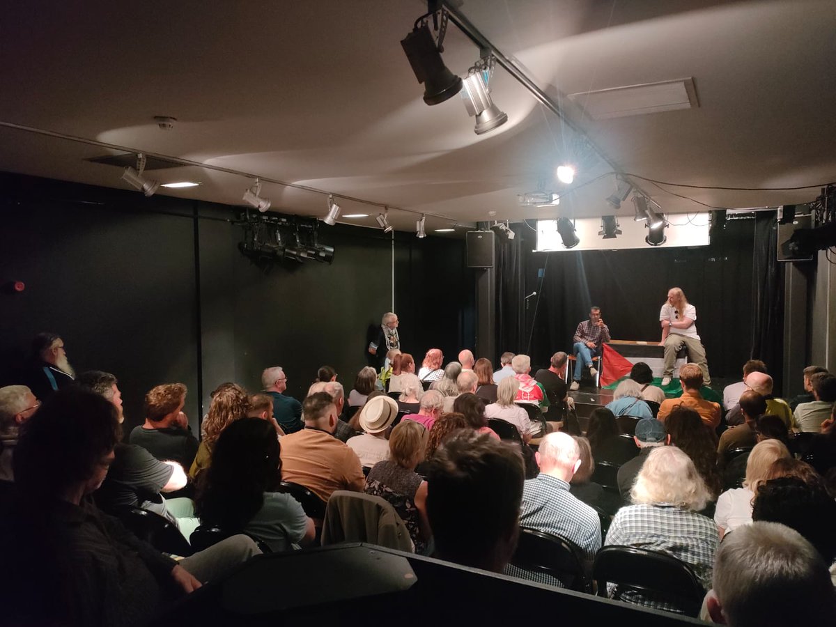 A full house for Mahmoud Nawaja, General Coordinator of the Palestinian BDS Movement for his powerful talk in Dublin this evening. Come see him  speak at our National March on Saturday. #BDS #FreePalestine
