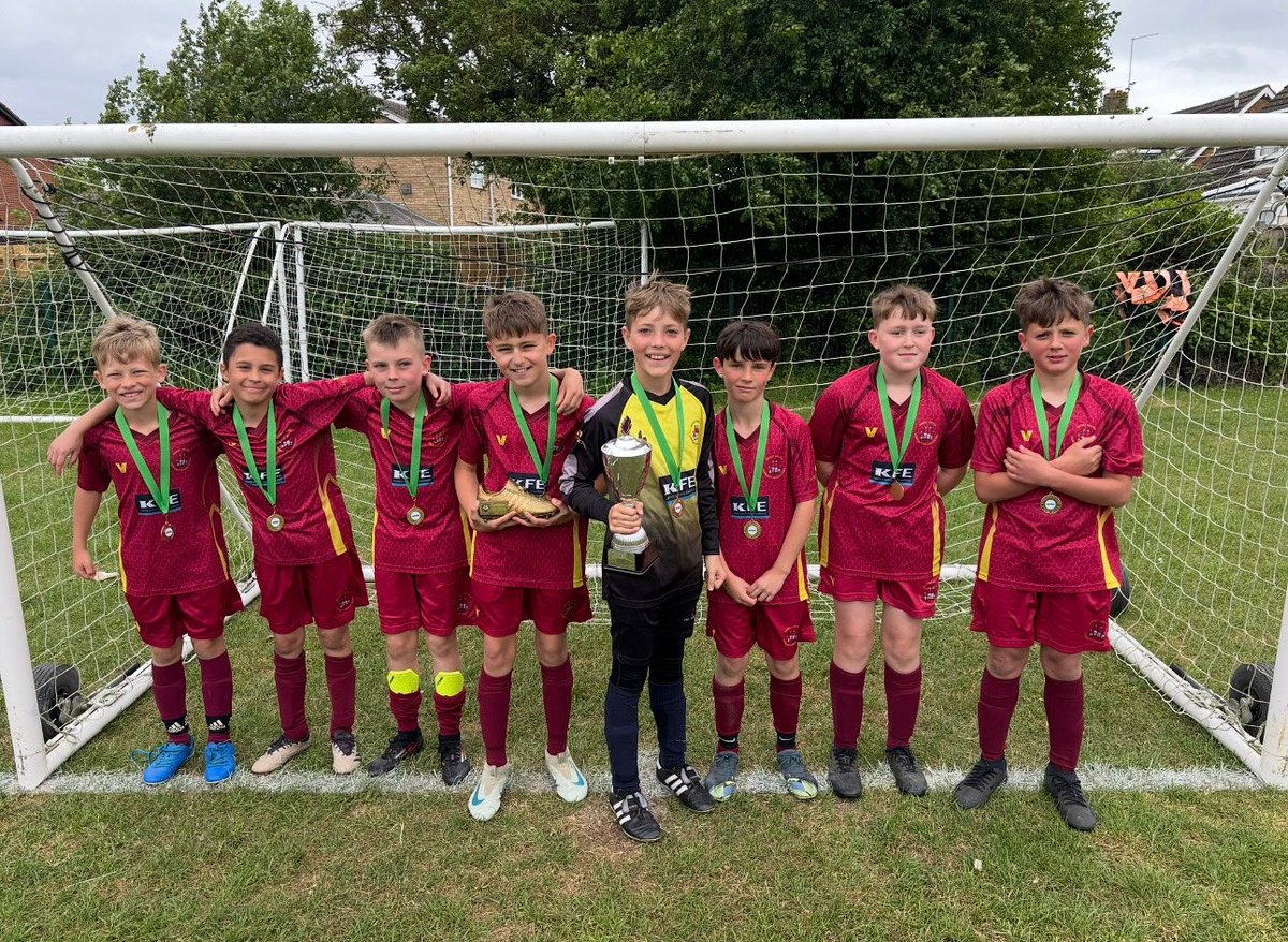 ⚽️Y5/6 School Football League Winners⚽️

A Huge Congratulations to Market Deeping Community Primary School who were today crowned our 2025 Champions after overcoming a talented Tower Road Academy Team 1-0 💚

Well Done to all players 

Market Deeping CPS 🏆