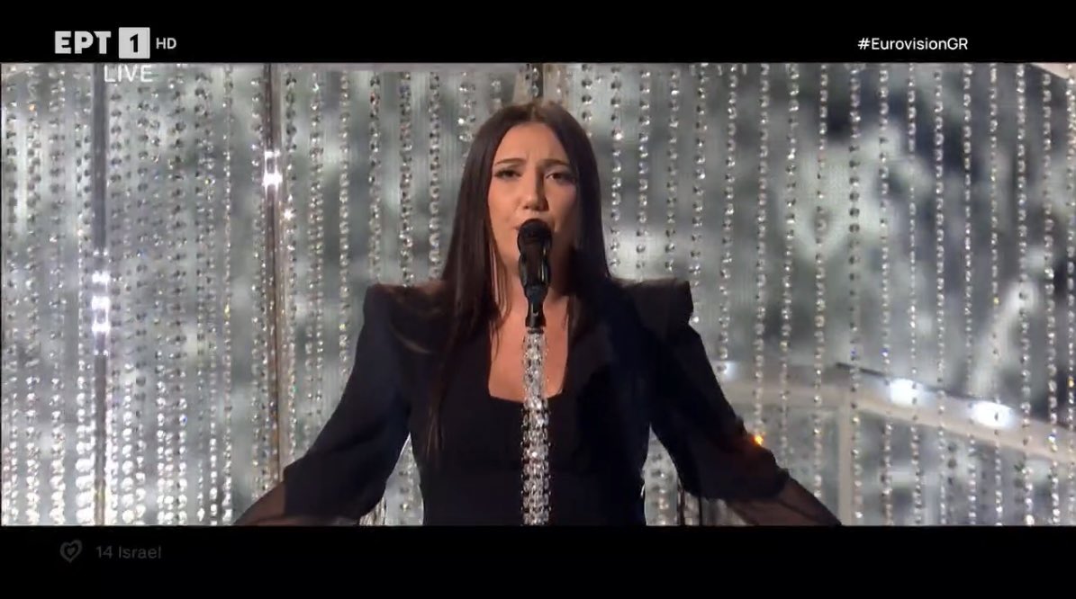 kotompoukitsaa's tweet photo. Όταν σας χωρίζουν στην γέννα #EurovisionGR https://t.co/1287Wb6gIN