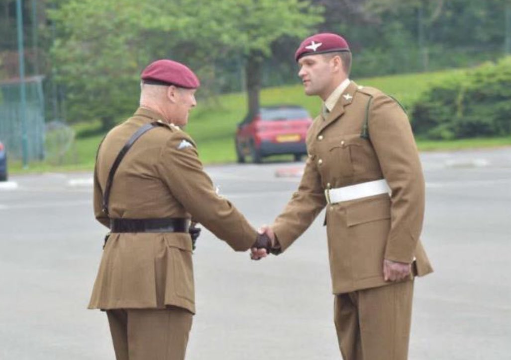 TheParachuteReg's tweet image. The Regiment and Airborne Brotherhood are here for one of our Paratroopers currently in the fight of his life against stage 4 cancer. Please share or donate if you can at the link.
Ready for anything🇬🇧
#Paratrooper
#fightcancer
#Justgiving
@TesticularUK
@supportourparas…