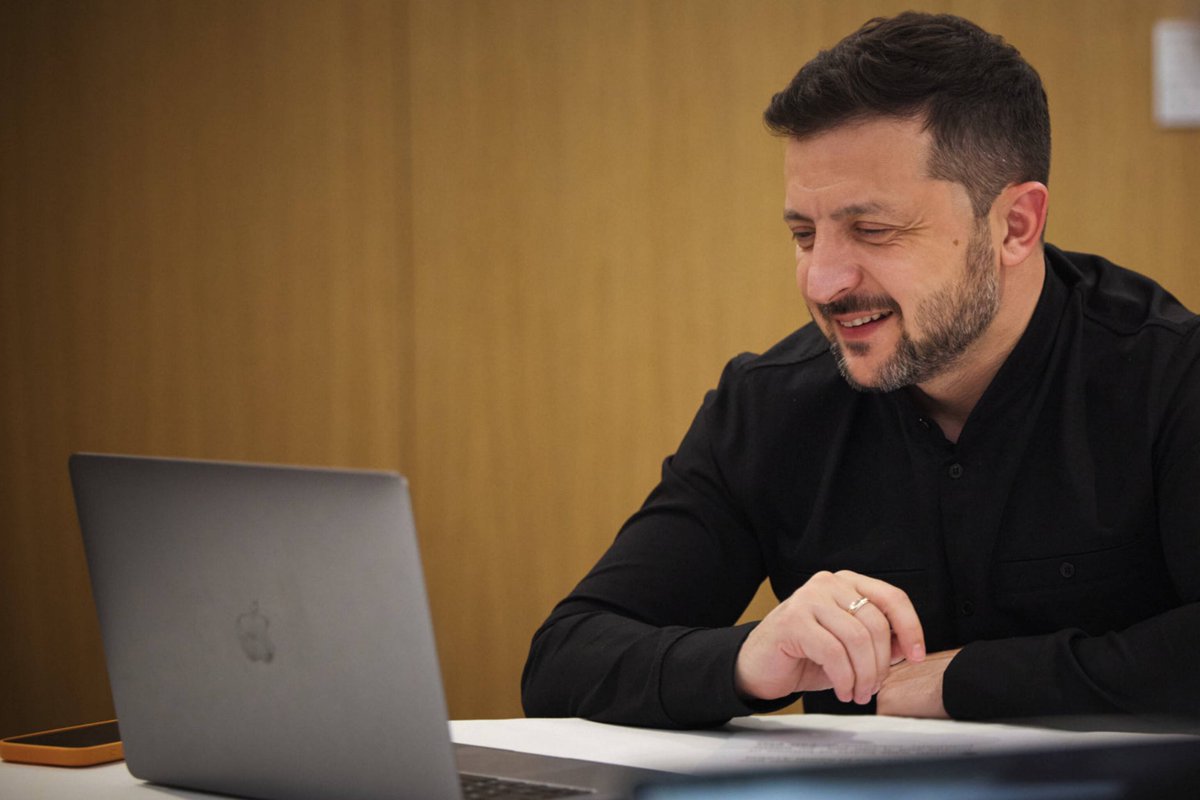 Volodymyr Zelenskyy / Володимир Зеленський tweet media
