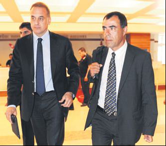 Sayın Lütfi Arıboğan,

Fenerbahçe'nin yargısız infazına imza atan UEFA müfettişi Pierre Cornu, 23 Ağustos 2011'de size ait 'tff' uzantılı kurumsal mail adresiniz yerine 'yahoo' uzantılı kişisel adresinize gönderdiği mailde "as agreed. please check and tell me if it's ok."(*) dedi