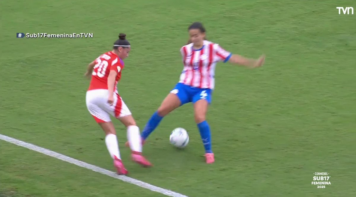 Lujito de la goleadora del partido 👏👏 1-0 sigue ganando la selección chilena.

📺Sigue el partido a través de tvnplay.cl
#sub17femeninaenTVN