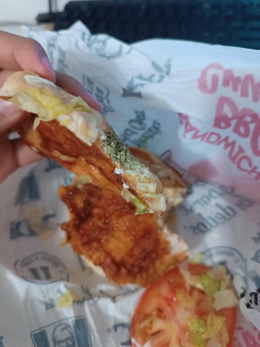 CagadaHijueputa's tweet photo. @kfccolombia así me llegó un pedido que hice con ustedes https://t.co/fFXJqfHRHK