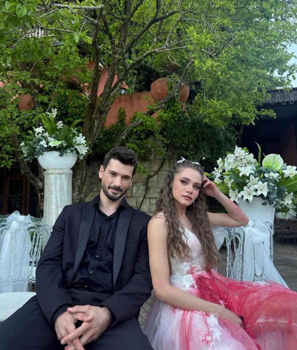 Deniz Can Aktaş &amp; Miray Daner 💥

#HudutsuzSevda #HalZey