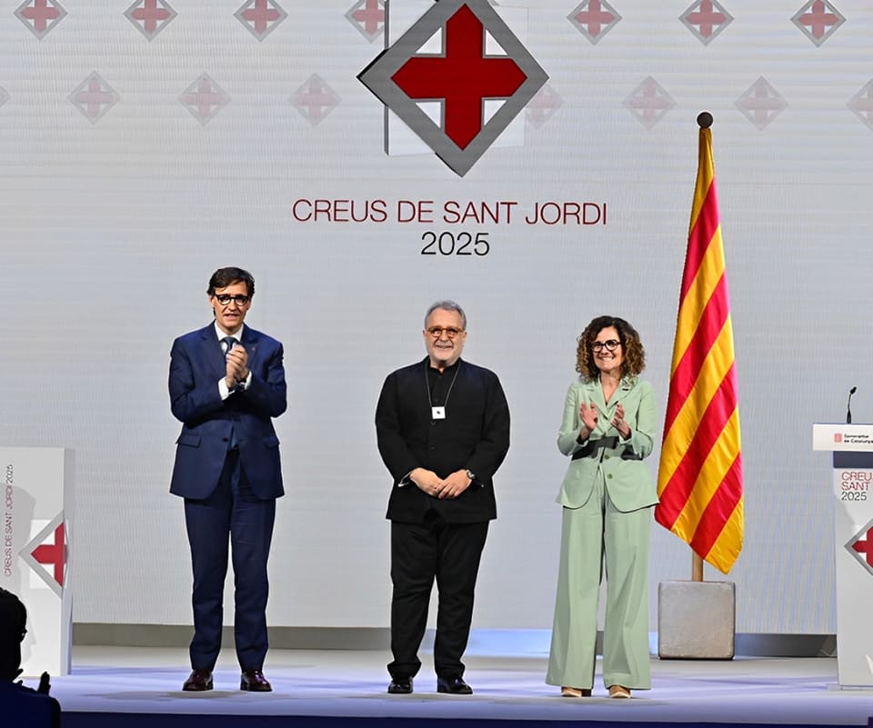 Todalamusica.es (@todalamusicaes) on Twitter photo El maestro Josep Pons, distinguido con la Creu de Sant Jordi 2025 | todalamusica.es/el-maestro-jos… | <a href="/Liceu_cat/">Gran Teatre del Liceu</a> | <a href="/ConductorPons/">Josep Pons - Conductor</a> El maestro Josep Pons, distinguido con la Creu de Sant Jordi 2025 | todalamusica.es/el-maestro-jos… | <a href="/Liceu_cat/">Gran Teatre del Liceu</a> | <a href="/ConductorPons/">Josep Pons - Conductor</a>