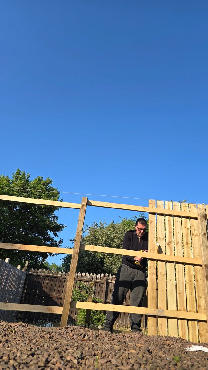 gettyproperties's tweet image. Sometimes, you've just got to do the job yourself 🪚🔨🪏🪛