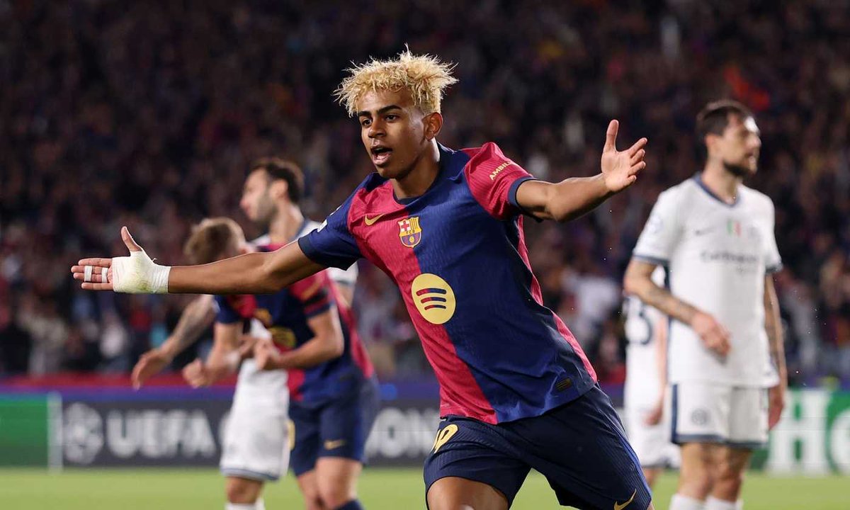 kvaramachia0's tweet image. Il calcio stava morendo con Halaand e Mbappè considerati nuovi Messi e Ronaldo 

Per fortuna è arrivato questo Dio