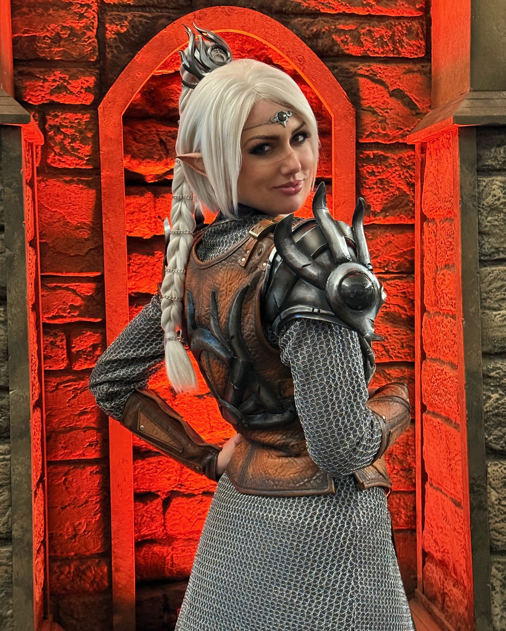 1 pic. It's a tough job being Literally Shadowheart™️ but someone's gotta do it A couple shots from the @larianstudios booth at PAX this past weekend~ thanks to everyone who came by! ✨️🫶 https://t.co/PjNEBWs7ta