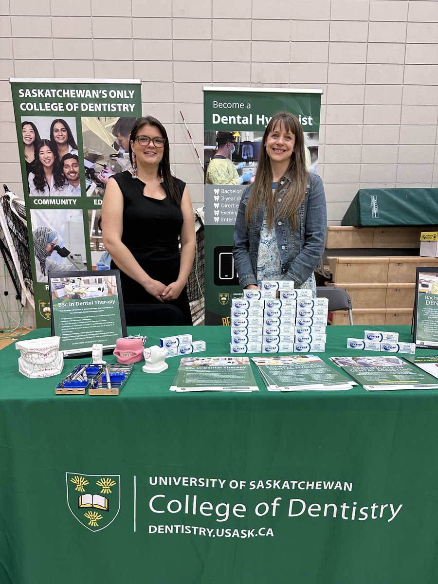Today, the College of Dentistry was proud to take part in Indigenous Student Experience Day at USask!

We welcomed Métis, First Nations, and Inuit high school students who stopped by to learn about our programs and explore what a future in oral health care could look like.