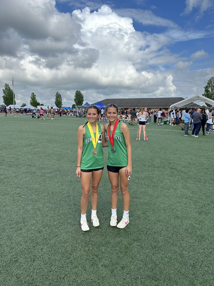 Pen Argyl Athletics (@pagreenknights) on Twitter photo Congratulations to Lily & Sophia Markopoulos who placed 4th and 2nd respectively in the 2A Girls 1600m Run <a href="/PIAADistrictXI/">PIAA District XI</a> Track & Field Championships
#GoKnights Congratulations to Lily & Sophia Markopoulos who placed 4th and 2nd respectively in the 2A Girls 1600m Run <a href="/PIAADistrictXI/">PIAA District XI</a> Track & Field Championships
#GoKnights