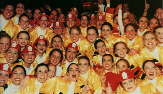 SamfordAlumni's tweet image. A little #ThrowbackThursday to bless your feed! Let’s rewind to the year 2000—when flip phones ruled and Y2K was fresh in our minds. This fall, we’ll celebrate the 25th Homecoming for the Class of 2000! ❤️💙