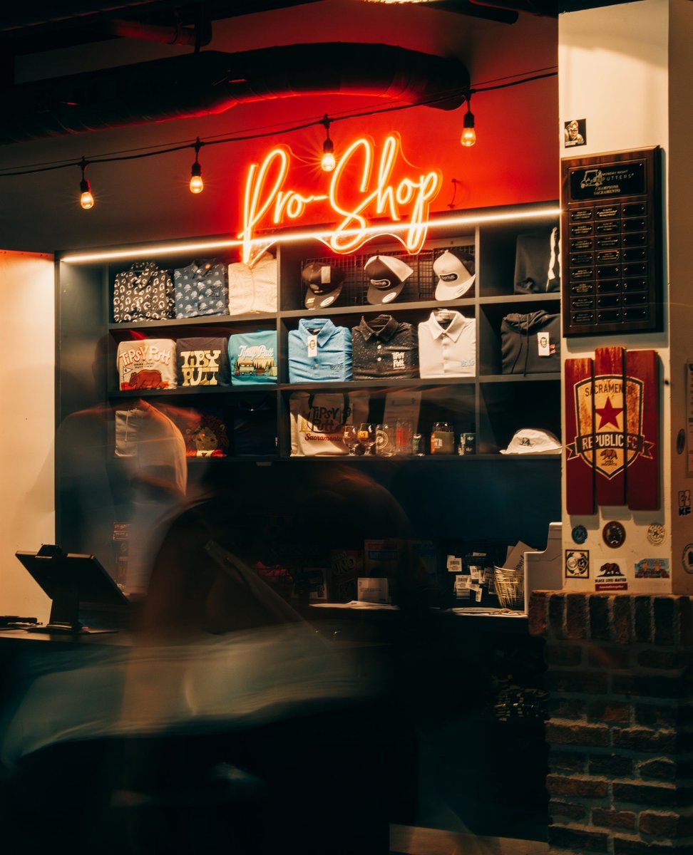 Tipsy Putt tweet media