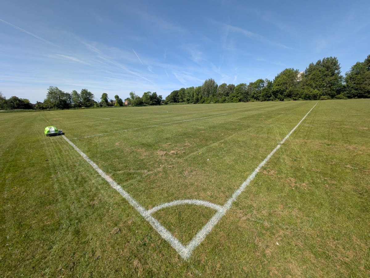 Right Lines Sports Pitch Marking tweet media