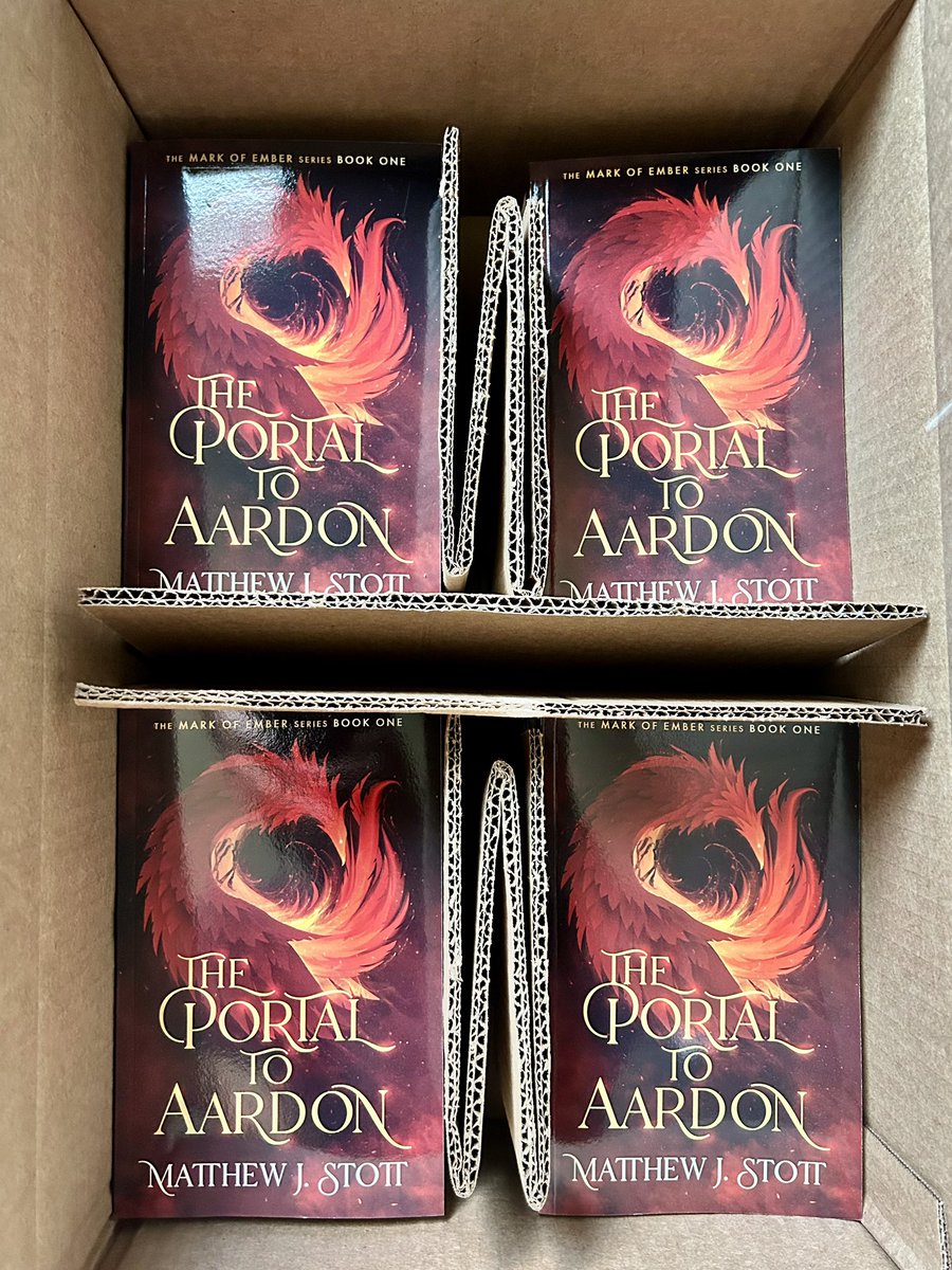 Matthew J. Stott (Author) tweet media